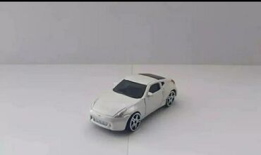 zeka küpü: Təcili Satılır. Endirim Var. Nissan 370z Cupe modelka satılır.Ağ