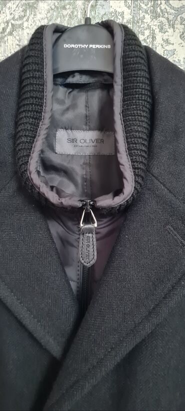 Paltolar: Пальто Итальянского брэнда SIR OLIVER Размер 52 отстёгивающий