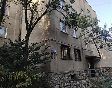 кой таше: 3 комнаты, 62 м², Таатан ТЦ Индивидуалка, 2 этаж, Старый ремонт — 1