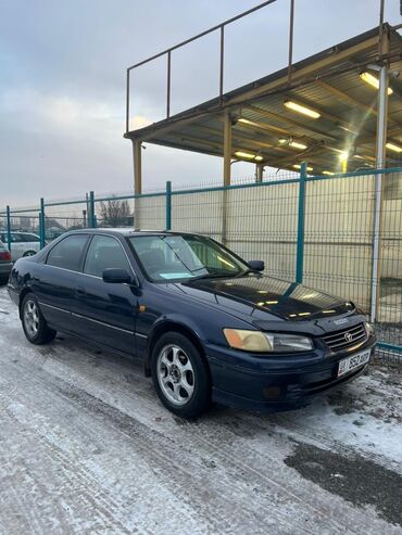 Toyota: Toyota Camry: 1998 г., 2.2 л, Автомат, Бензин, Седан