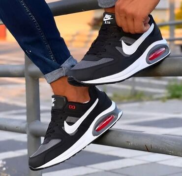 Women's Sneakers and athletic shoes: Nike, 38 — 8