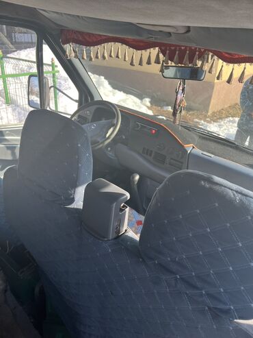 Легкий грузовой транспорт: Легкий грузовик, Б/у — 2