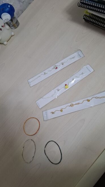 купить золотой браслет в баку: Aksessuar dəsti – qolbaqlar və saç lenti - 3 ədəd nazik, elastik at lalafo.az купить золотой браслет в баку: Aksessuar dəsti – qolbaqlar və saç lenti - 3 ədəd nazik, elastik