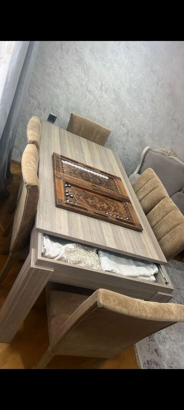 Masalar: Qonaq masası, Açılmayan, DSP, Dördbucaq masa