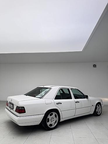 124 mers: Mercedes-Benz W124: 1995 г., 3.2 л, Автомат, Бензин, Седан — 6