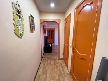 Продажа квартир: 3 комнаты, 58 м², 104 серия, 4 этаж, Старый ремонт