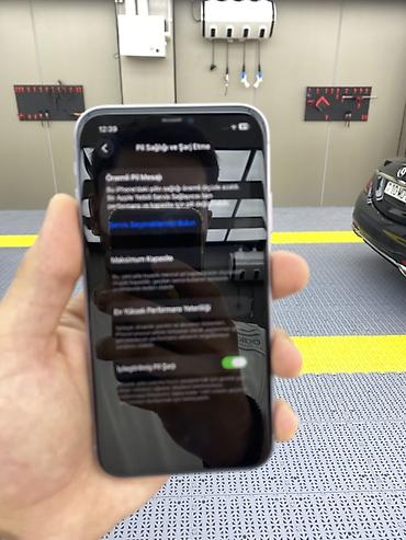 iphone 13 pro max satilir: IPhone 11, 64 GB, Face ID — 2