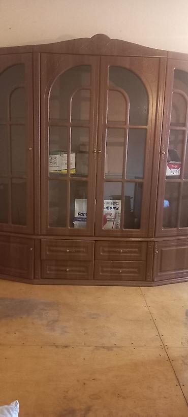 salon mallar: Klassik üslubda iri ölçülü vitrin-dolab - Material: ağac teksturalı — 1