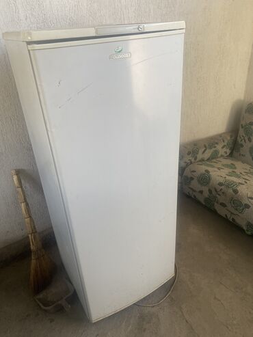 холодильник буу: Холодильник Бирюса буу абалы жакшы гарантиясы менен 3 айга высота 1.50