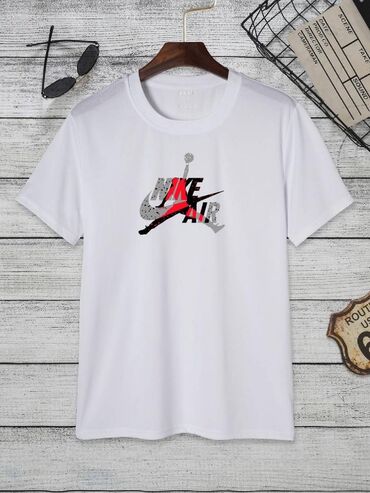 Majice: IMAMO SVE!!!
 cena 1 za 1700, 2 za 2400
S,M, L, XL, 2XL — 11