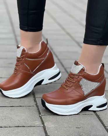 Gležnjače: Gležnjače, 38 — 5