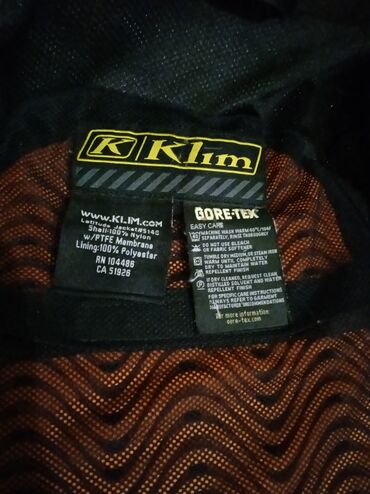 Sportska odeća: Gornji deo odeće, Za odrasle, Upotrebljenо — 11