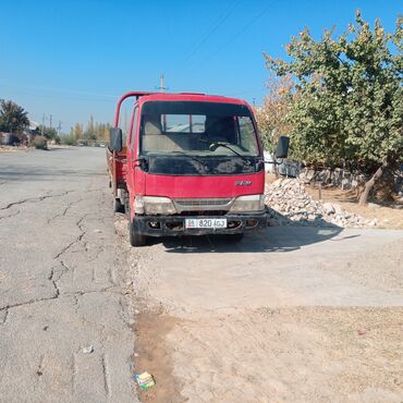 тигач вольво: Жүк ташуучу унаа, Стандарт