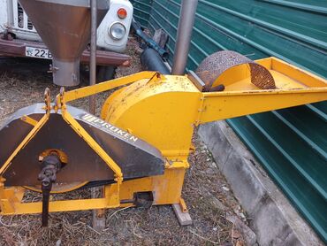 Traktor qoşquları: PROKEN markalı bu kənd təsərrüfatı yem dəyirmanı, kənd təsərrüfatında