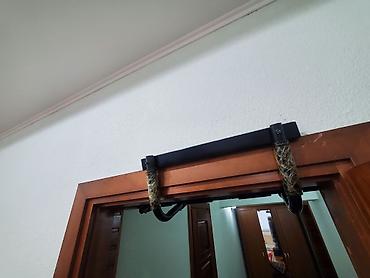 Другие тренажеры: Продаю дверной турник. Состояние: отличное. Комплектация полная: - — 7