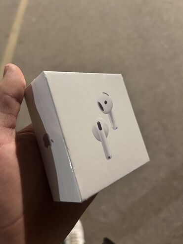 купить кейс airdots: Абсолютно новая люкс копия!!! запечатанная Аир подс 4!!! В подарок