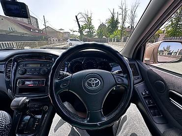Toyota Kluger: 2002 г., 2.4 л, Автомат, Кроссовер