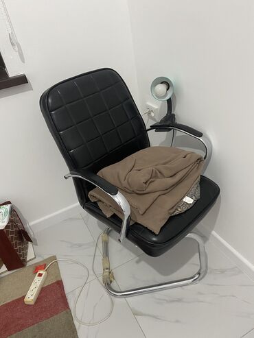 салон кабинет: Кресло для парихмахерская состояния хорошая
