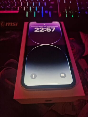 Apple iPhone: IPhone Xr, Б/у, 128 ГБ, Белый, Коробка — 8