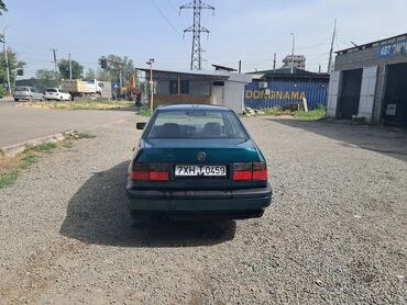 обмен на венто: Volkswagen Vento: 1997 г., 1.6 л, Механика, Бензин, Седан