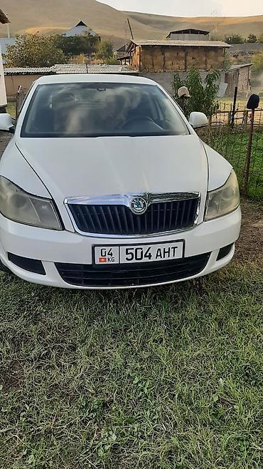 roewe rx5: Skoda Octavia: 2012 г., 1.6 л, Автомат, Бензин, Седан — 3