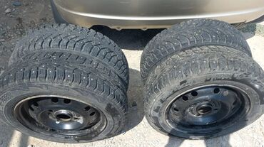 шины шипованные бу: Дөңгөлөктөр монтажда R 13, Winter stud, Колдонулган