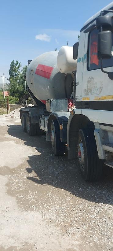 yük yeri: Mercedes-Benz betonqarışdıran (mikser) yük maşını 2002 ci ildir 10 — 2