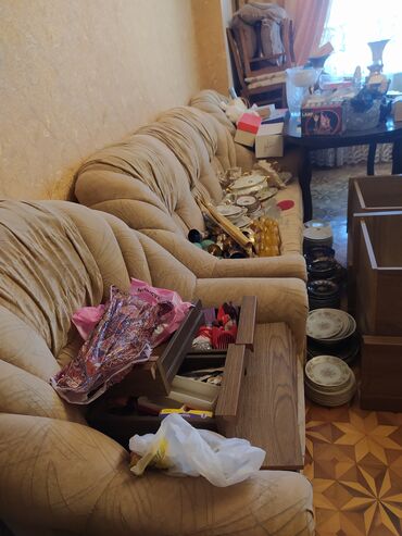 Qonaq otağı dəstləri: İşlənmiş, Divan, TV altlığı, Rəf, Kredit yoxdur, Almaniya -da lalafo.az — 5 Qonaq otağı dəstləri: İşlənmiş, Divan, TV altlığı, Rəf, Kredit yoxdur, Almaniya — 5