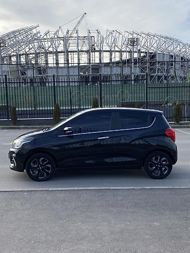 Chevrolet: Chevrolet Spark: 2016 г., 1 л, Вариатор, Бензин, Хэтчбэк — 5