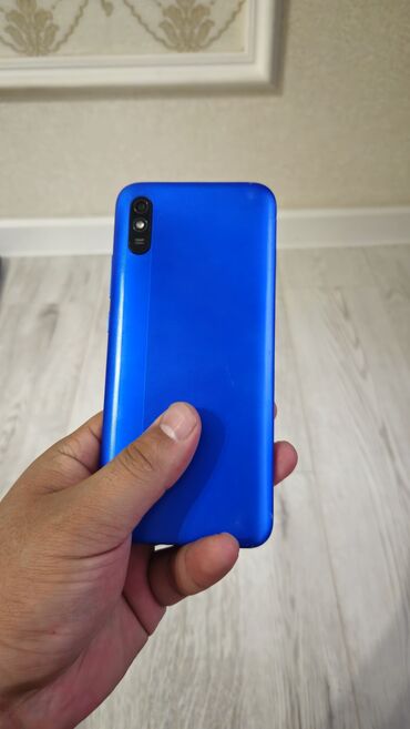 большой телефон: Смартфон xiaomi redmi 9a современного дизайна с ярким синим корпусом