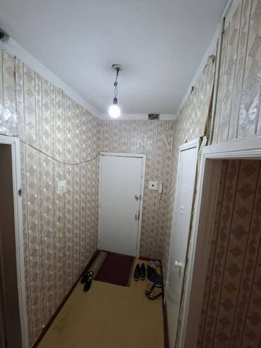 продажа домов совхоз фрунзе: 3 бөлмө, 60 кв. м, 105-серия, 4 кабат, Эски ремонт