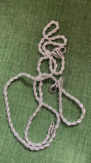 Setovi nakita: Ogrlica i narukvica
Cena:1400din — 8