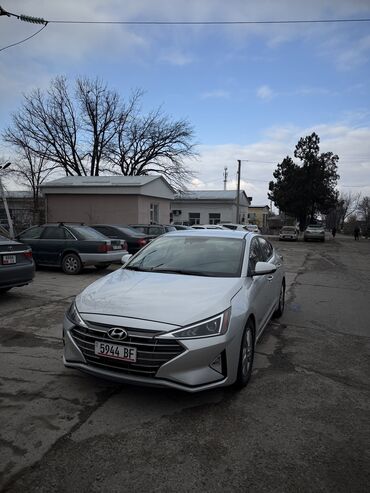 Hyundai: Hyundai Elantra: 2018 г., 2 л, Автомат, Бензин, Седан