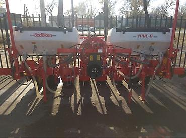 Другие сеялки: Вакуумная дисковая овощная сеялка Турецкого производства Год гарантии — 2