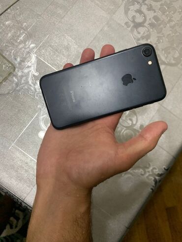 Apple iPhone: IPhone 7, 32 GB, Qara, Barmaq izi