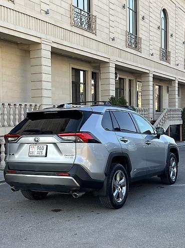 Продажа авто: Toyota RAV4: 2020 г., 2.5 л, Вариатор, Гибрид, Кроссовер — 4