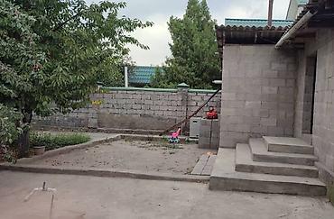 Продажа домов: 3 комнаты, 120 м², 6 соток, Бишкек, Кара-Жыгач ж/м Собственник — 5