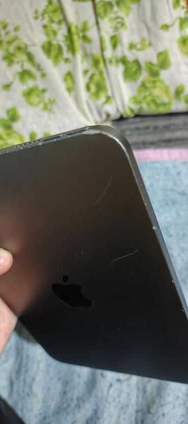 ipad qiyməti: İpad mini 6 64 Gb Tecili satılır. 400 Azn. Qiymete sadece ipad — 6