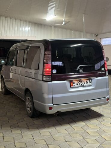 Honda: Honda Stepwgn: 2003 г., 2 л, Автомат, Бензин, Минивэн — 3