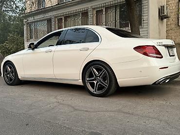 дисп: Mercedes-Benz E-Class: 2018 г., Автомат, Бензин, Седан — 9
