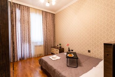 Günlük kirayə mənzillər: 2 otaqlı, Nizami r. r-nu — 4