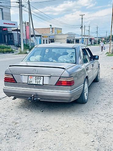 g30 530i: Mercedes-Benz W124: 1995 г., 2 л, Автомат, Бензин, Седан — 4