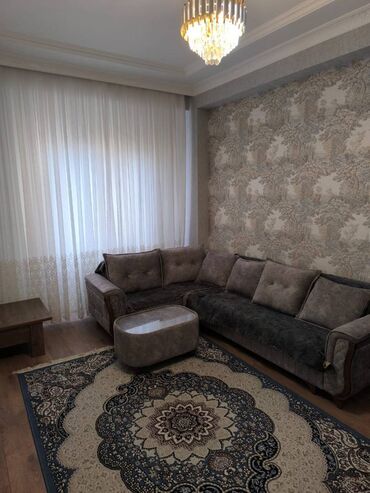 квартира баку снять: 1dən 2ə yığılma studio mənzil. içi full doludu təzə əşyalarnan. Makler