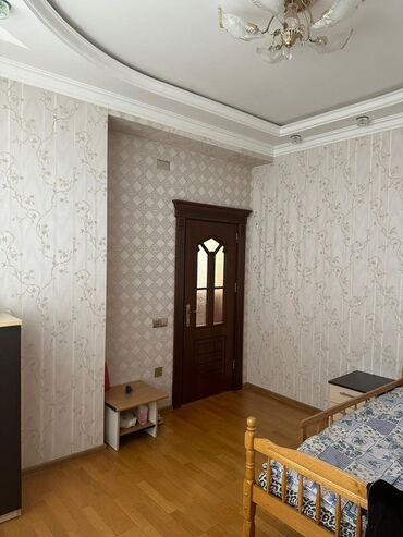 Uzunmüddətli kirayə mənzillər: Kirayə mənzil veril. Unvan Nerimanov Tehsil nazirliyinin yanı. 19 — 11