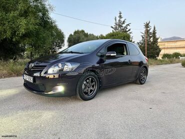 Toyota: Toyota Auris: 1.3 l. | 2011 έ. Κουπέ — 3