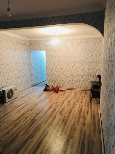 Həyət evləri və villaların satışı: 3 otaqlı, 92 kv. m, Orta təmir — 2