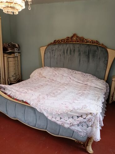 Yataq otağı dəstləri: İkinəfərlik çarpayı, Komod, Termo, 2 tumba, Malayziya, İşlənmiş — 9