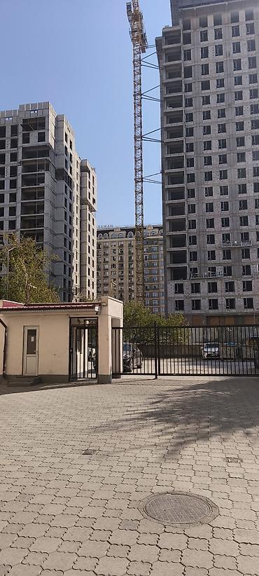 Батирлерди ижарага берүү: 2 бөлмө, Асанбай мкр Менчик ээси, Жаныбарлары жок, 6 айдан баштап, Жарым -жартылай эмереги бар — 10