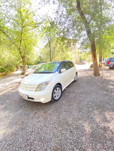тайота исти: Toyota ist: 2003 г., 1.5 л, Автомат, Бензин, Хэтчбэк