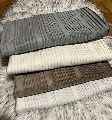 klizni ormar forma ideale: Plišani flekeri
Dimenzije-80*80;80*150;80*200
Cena-4600 din
💋 — 6